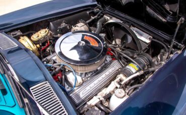 Chevrolet-Corvette-1966-Coupe-15
