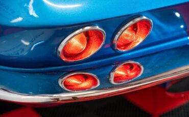 Chevrolet-Corvette-1966-Coupe-16