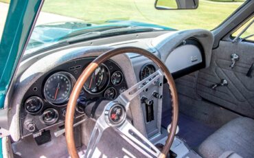 Chevrolet-Corvette-1966-Coupe-20