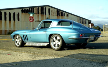 Chevrolet-Corvette-1966-Coupe-20