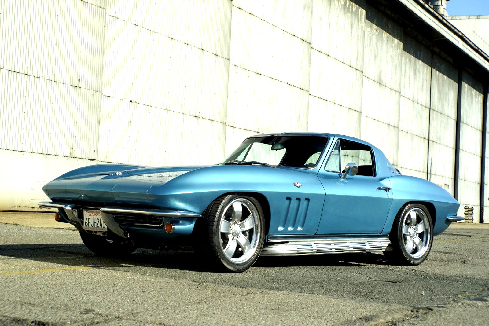 Chevrolet-Corvette-1966-Coupe-21