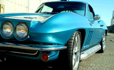 Chevrolet-Corvette-1966-Coupe-22