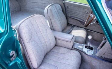 Chevrolet-Corvette-1966-Coupe-30