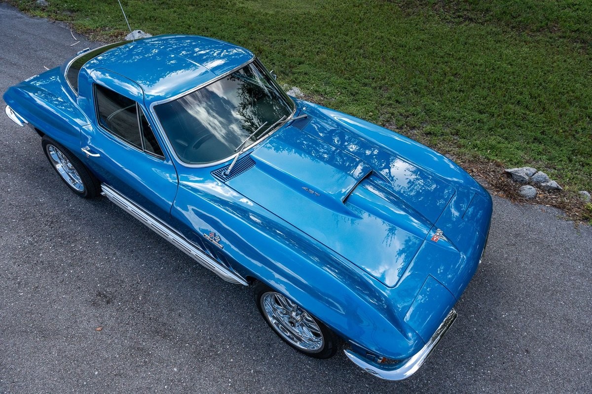 Chevrolet-Corvette-1966-Coupe-39