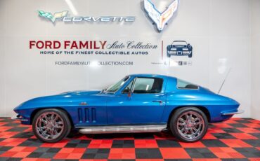 Chevrolet-Corvette-1966-Coupe-4