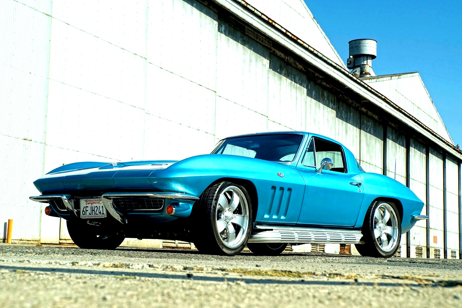 Chevrolet-Corvette-1966-Coupe-4