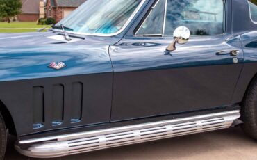 Chevrolet-Corvette-1966-Coupe-6