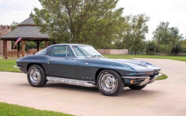 Chevrolet-Corvette-1966-Coupe-7