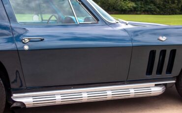 Chevrolet-Corvette-1966-Coupe-8