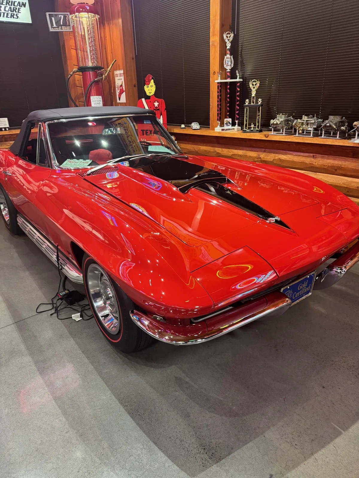 Chevrolet-Corvette-1967-1