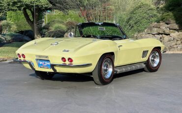 Chevrolet-Corvette-1967-Convertible-10