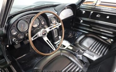 Chevrolet-Corvette-1967-Convertible-11