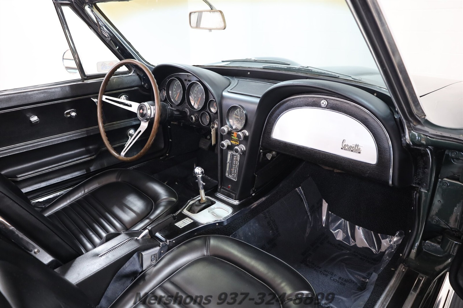 Chevrolet-Corvette-1967-Convertible-12