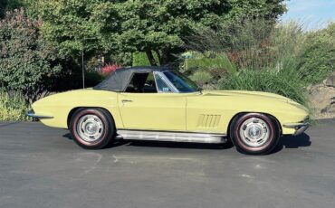 Chevrolet-Corvette-1967-Convertible-13