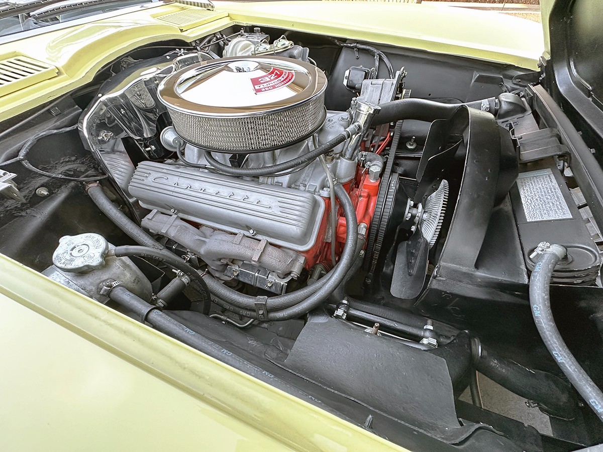 Chevrolet-Corvette-1967-Convertible-19