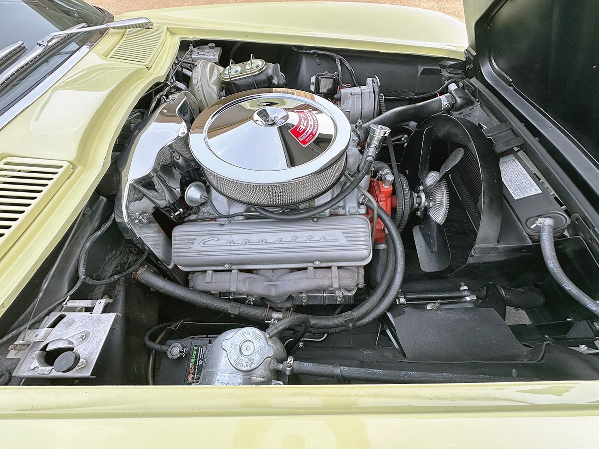 Chevrolet-Corvette-1967-Convertible-20
