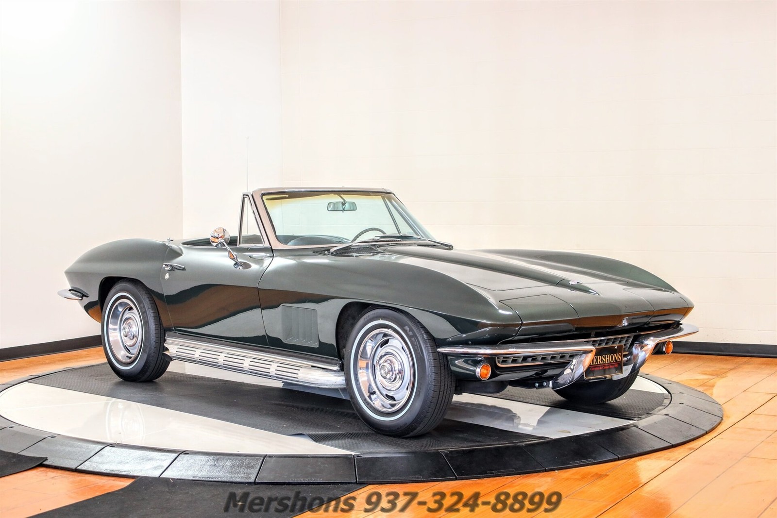 Chevrolet-Corvette-1967-Convertible-6