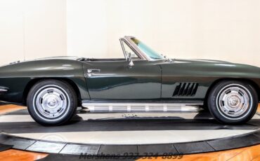 Chevrolet-Corvette-1967-Convertible-7