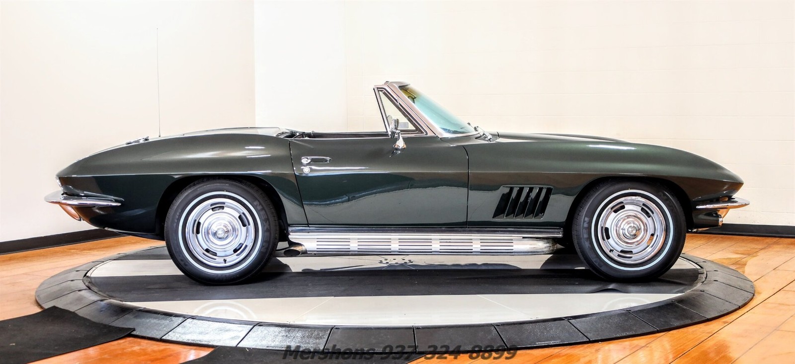 Chevrolet-Corvette-1967-Convertible-7
