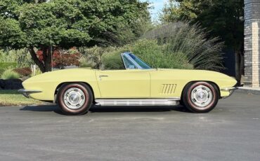 Chevrolet-Corvette-1967-Convertible-8