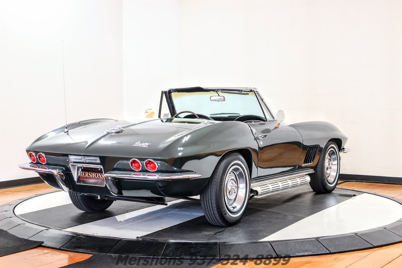Chevrolet-Corvette-1967-Convertible-8