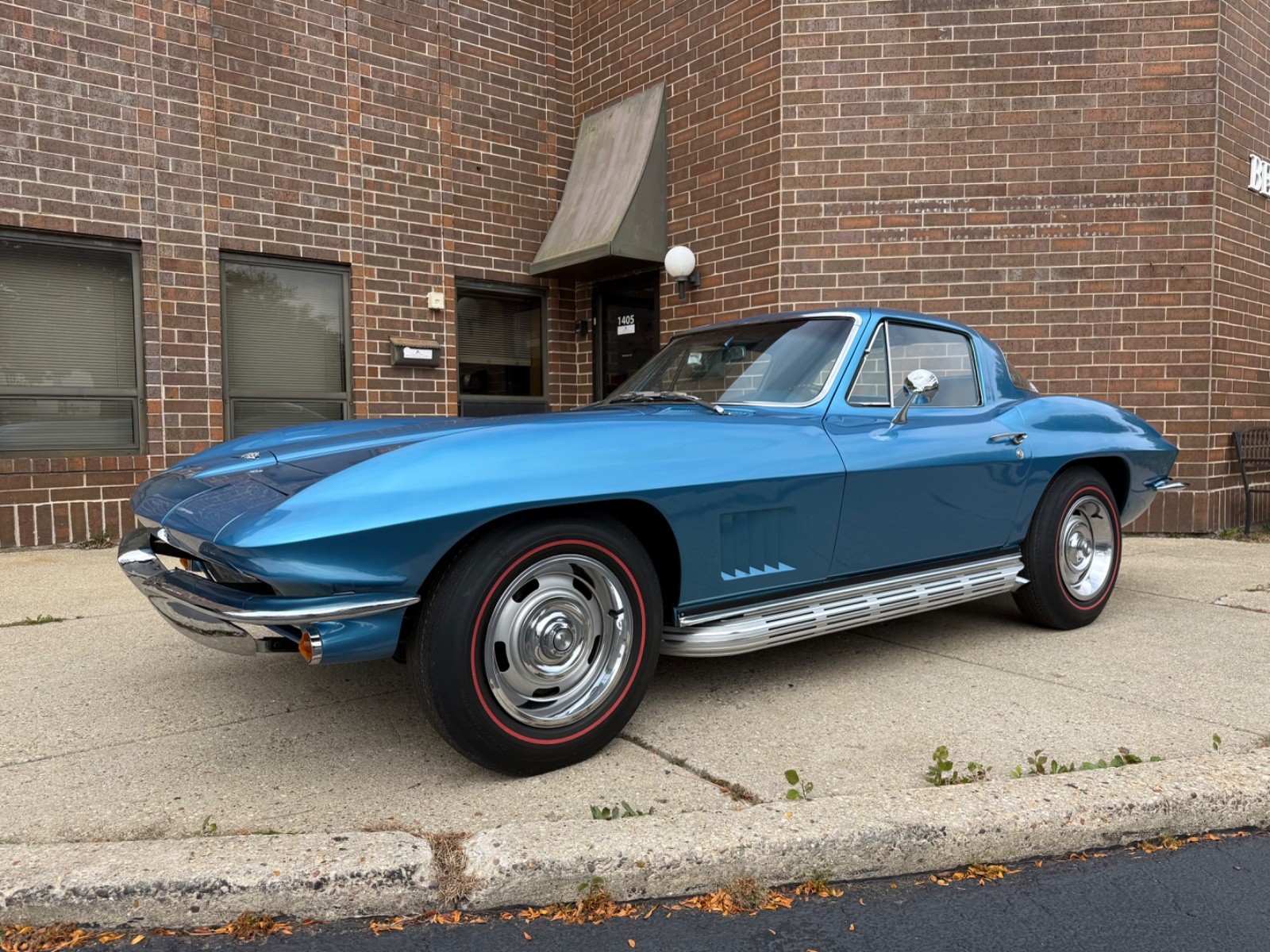 Chevrolet-Corvette-1967-Coupe-1