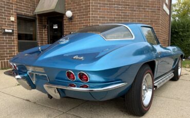 Chevrolet-Corvette-1967-Coupe-11