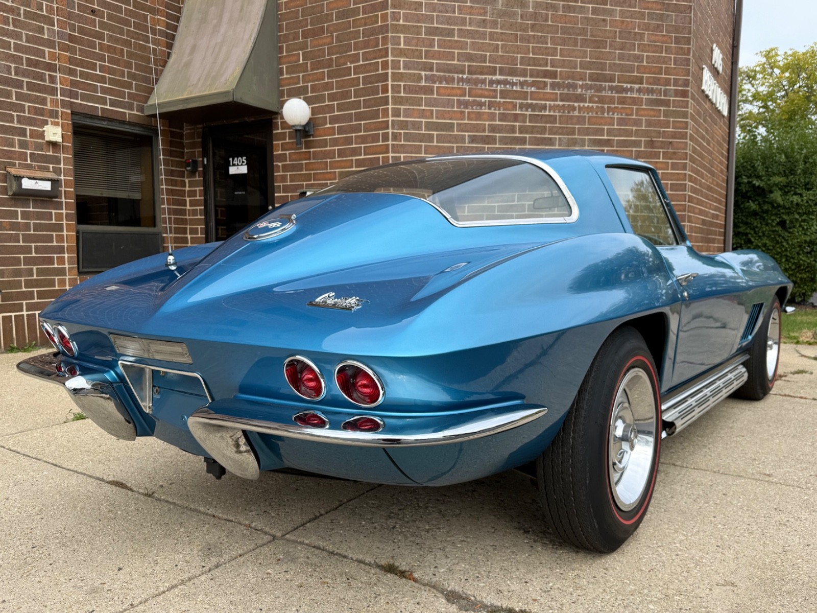 Chevrolet-Corvette-1967-Coupe-11