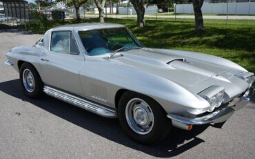 Chevrolet-Corvette-1967-Coupe-13