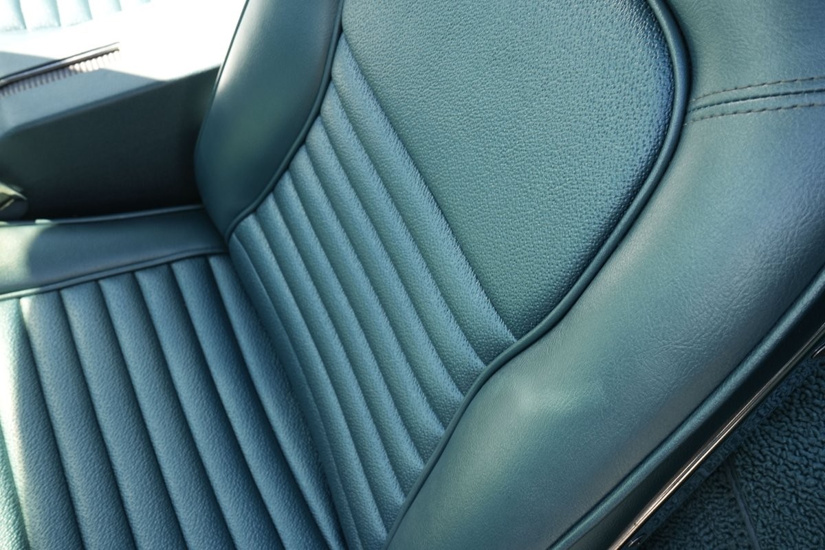 Chevrolet-Corvette-1967-Coupe-23