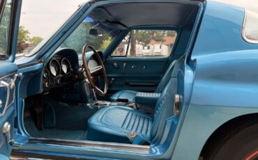 Chevrolet-Corvette-1967-Coupe-25