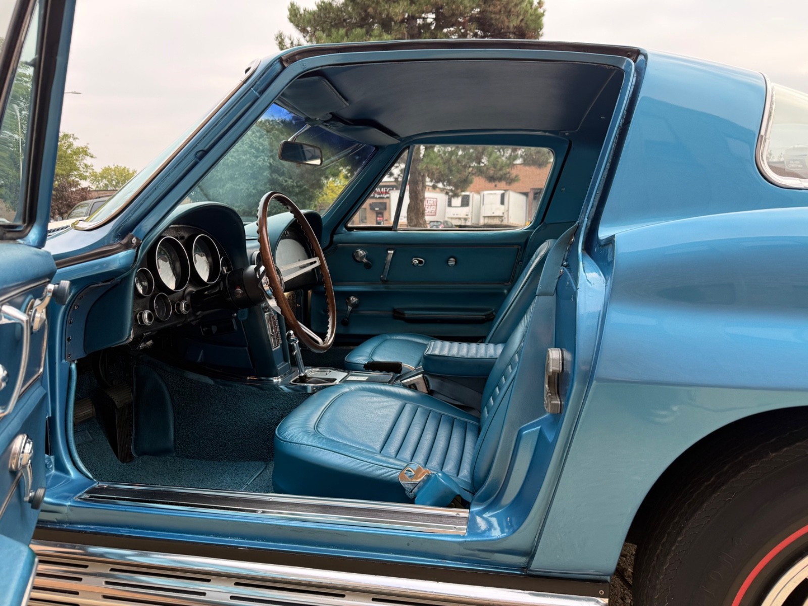 Chevrolet-Corvette-1967-Coupe-25