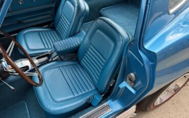 Chevrolet-Corvette-1967-Coupe-26