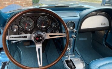 Chevrolet-Corvette-1967-Coupe-28