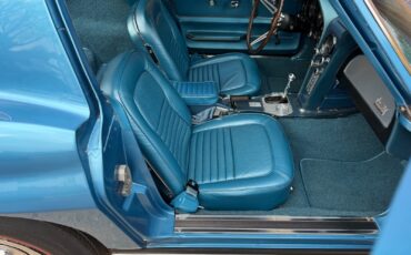 Chevrolet-Corvette-1967-Coupe-33