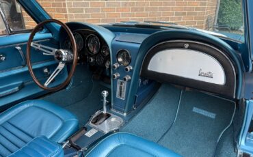 Chevrolet-Corvette-1967-Coupe-34