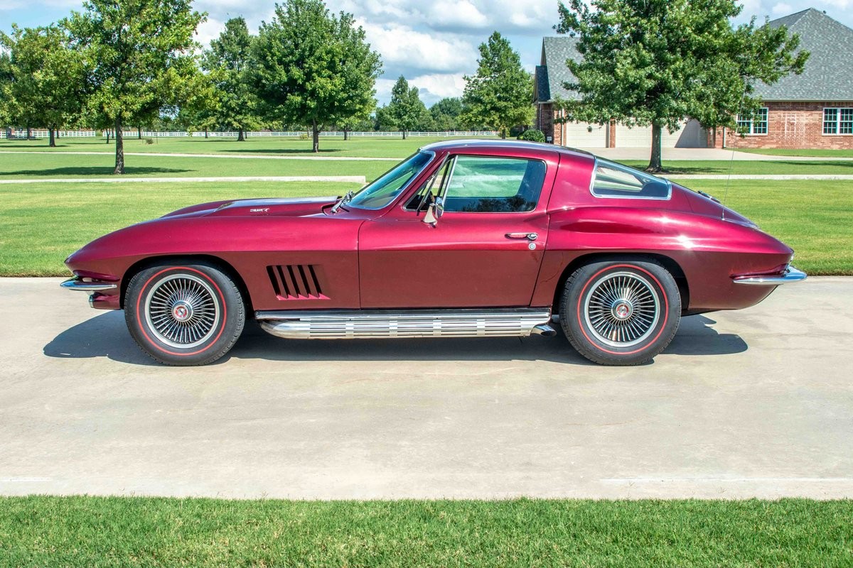 Chevrolet-Corvette-1967-Coupe-39
