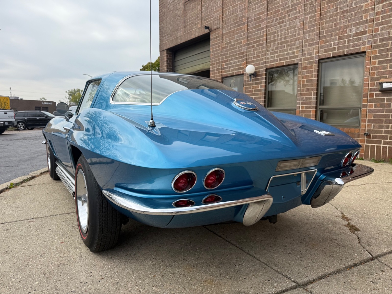 Chevrolet-Corvette-1967-Coupe-5
