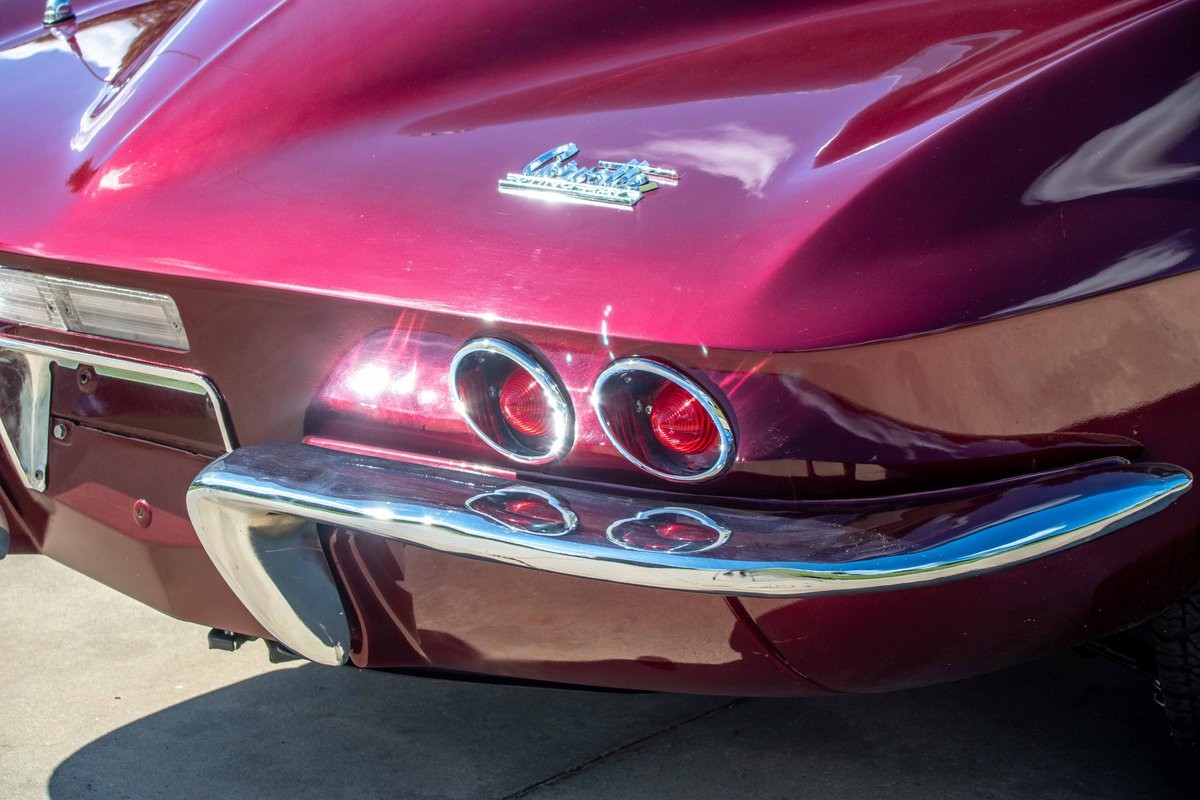 Chevrolet-Corvette-1967-Coupe-7