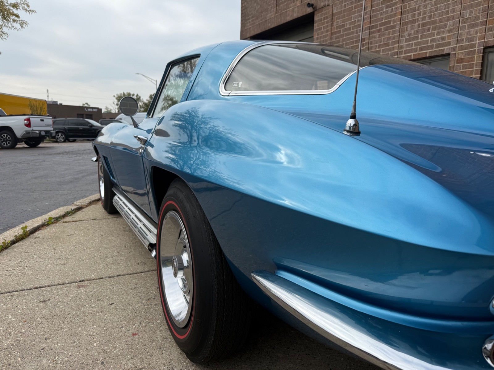 Chevrolet-Corvette-1967-Coupe-7