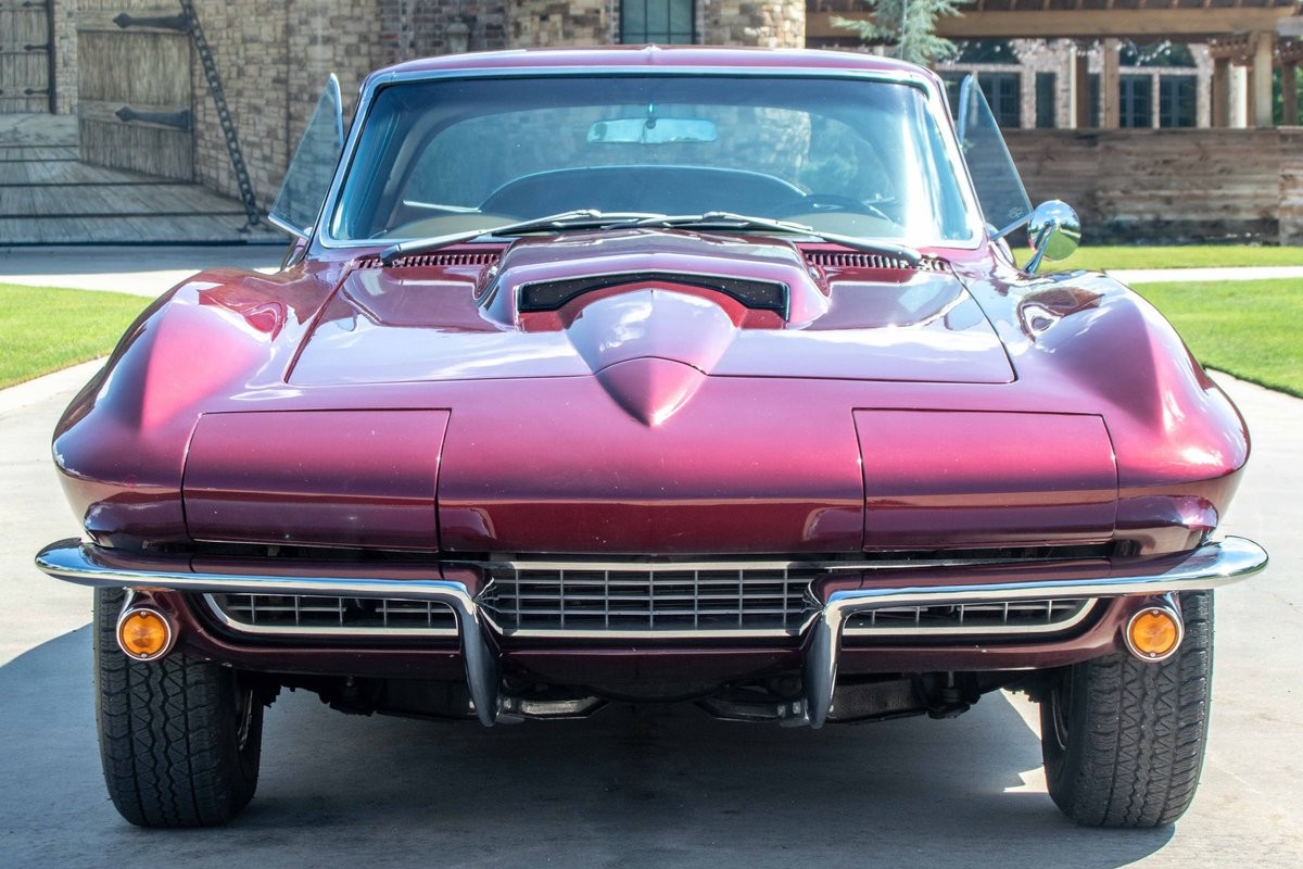 Chevrolet-Corvette-1967-Coupe-8
