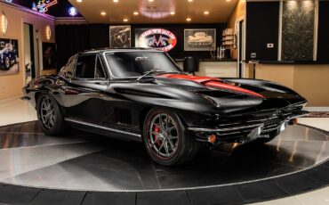 Chevrolet-Corvette-1967-Coupe-9