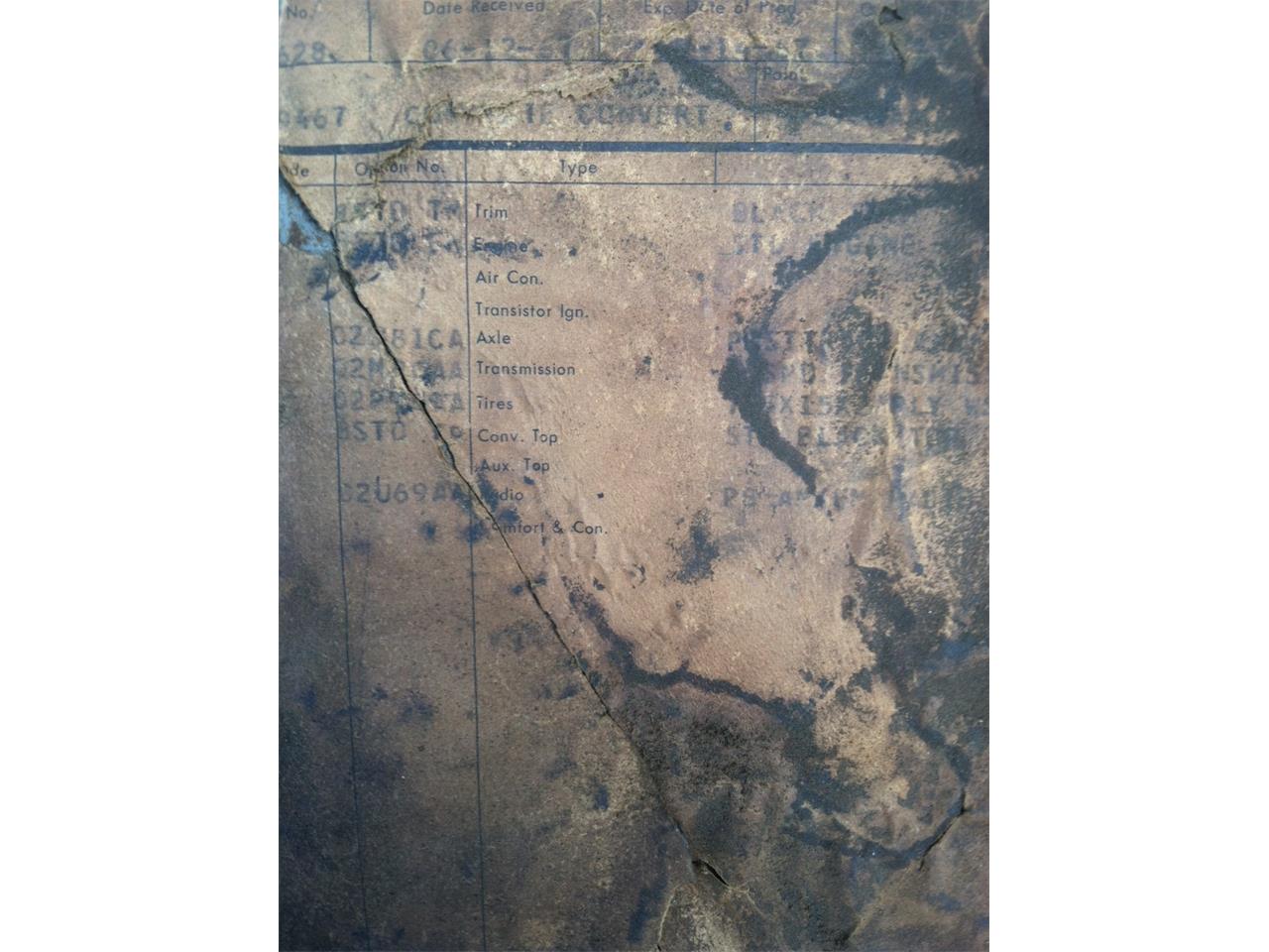 Chevrolet-Corvette-1967-Marlboro-Maroon-Black-10