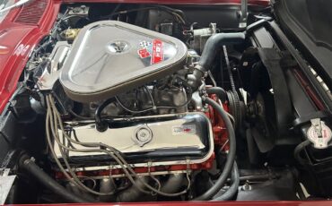 Chevrolet-Corvette-1967-Marlboro-Maroon-Black-2