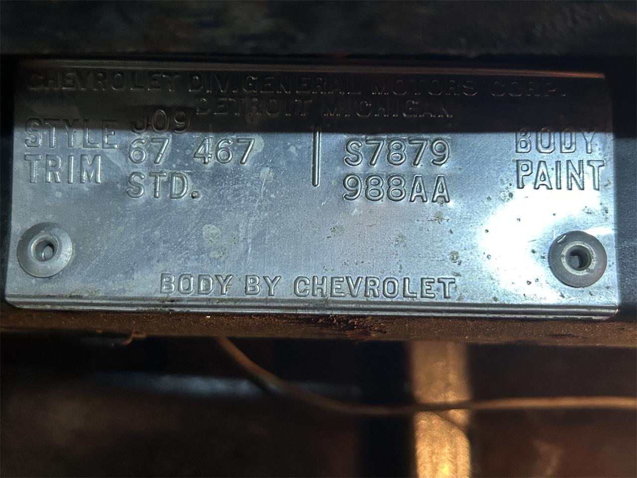 Chevrolet-Corvette-1967-Marlboro-Maroon-Black-6