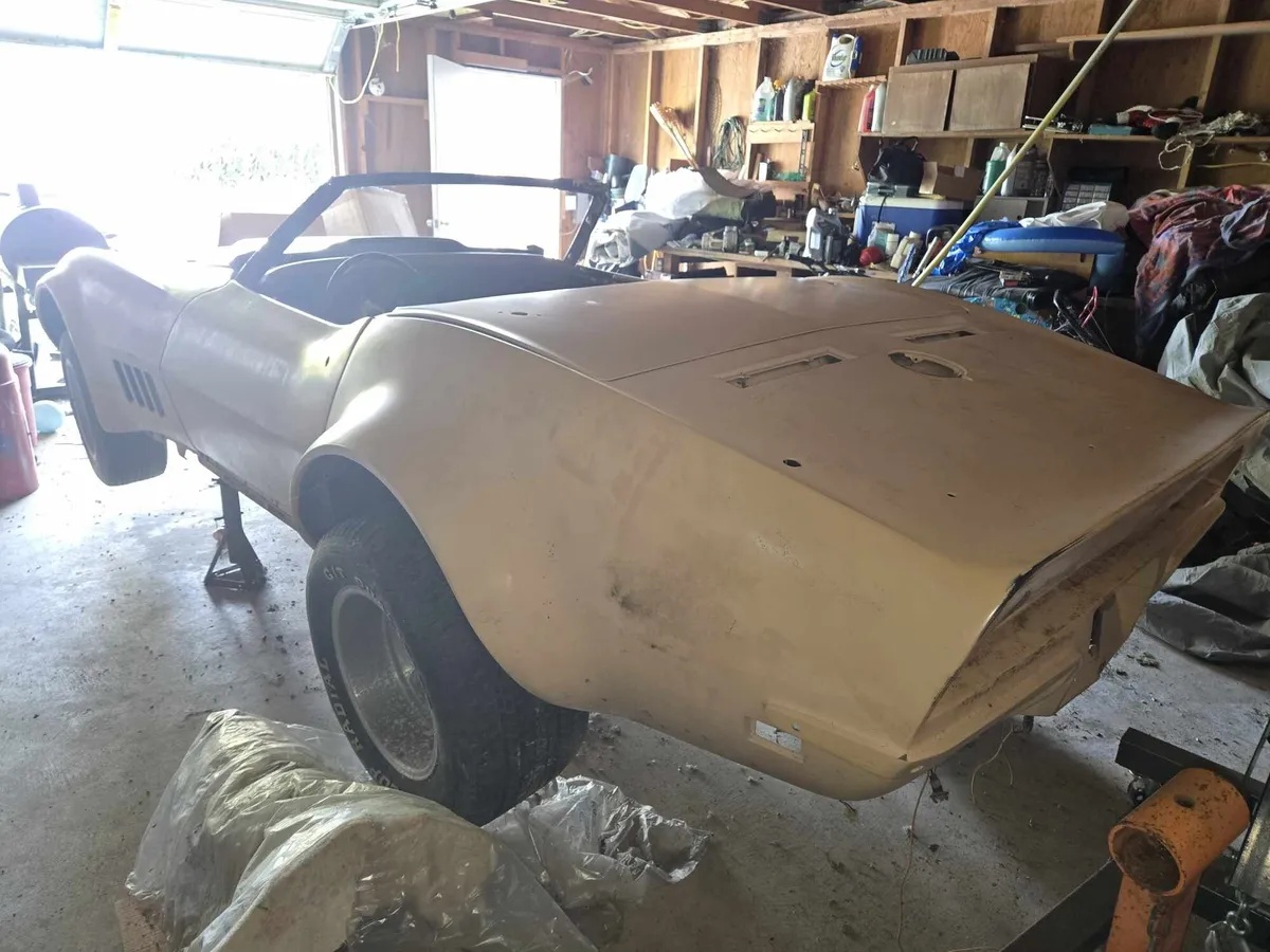 Chevrolet-Corvette-1968-6