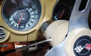 Chevrolet-Corvette-1968-British-Green-Saddle-7