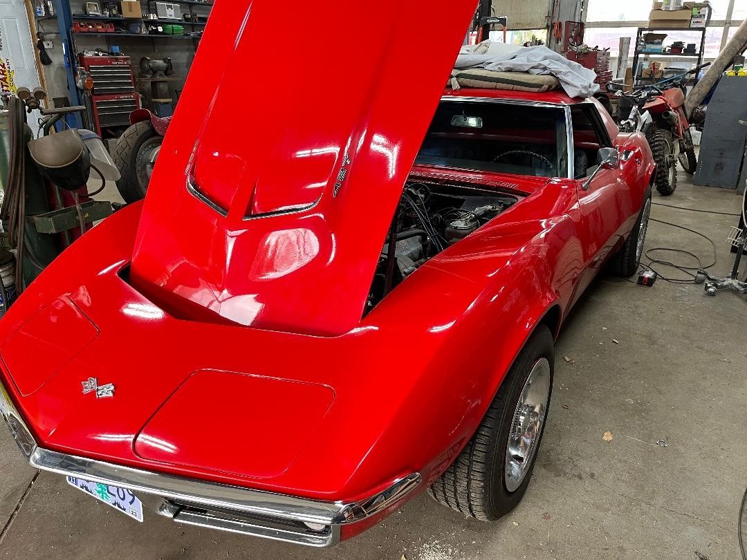 Chevrolet-Corvette-1968-Convertible-10