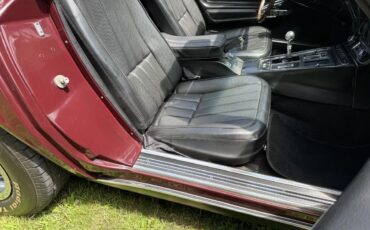 Chevrolet-Corvette-1968-Cordovan-Maroon-Black-17