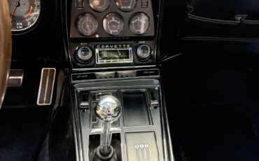 Chevrolet-Corvette-1968-Cordovan-Maroon-Black-6